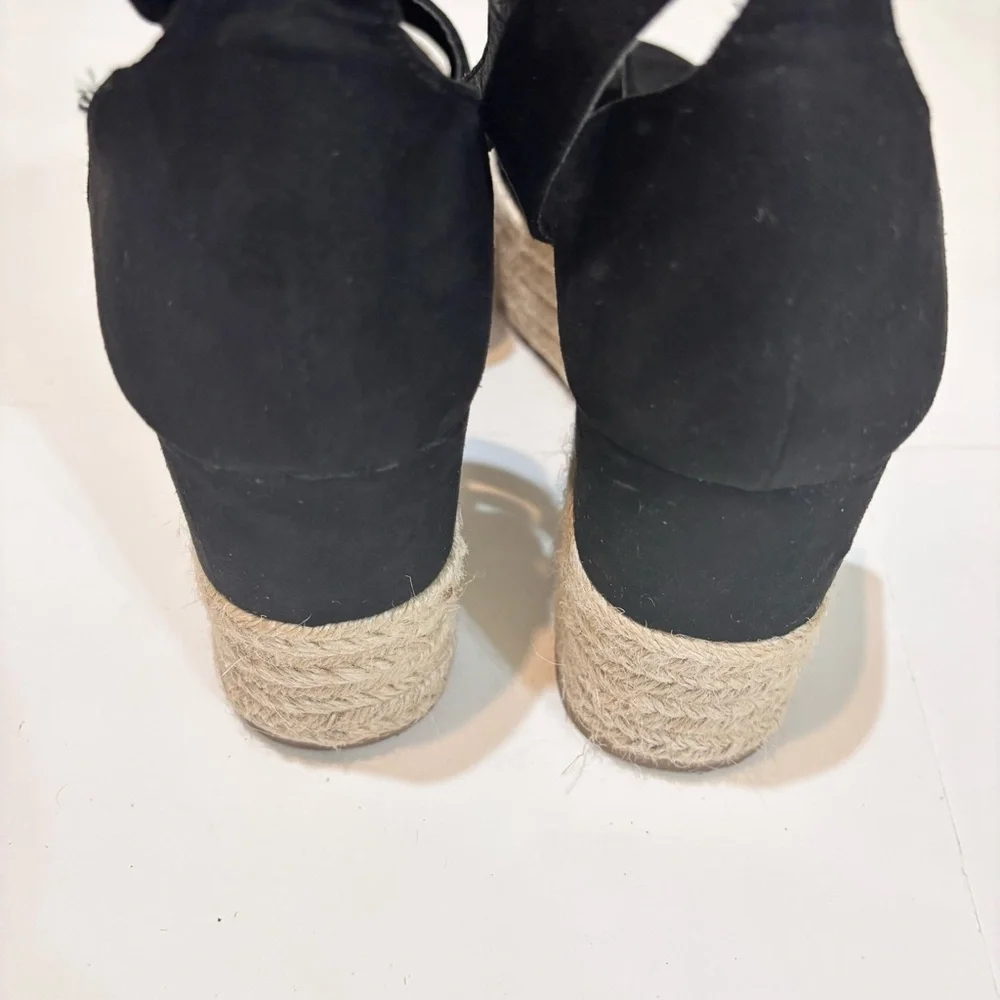 Steve Madden Black Espadrille Wedges
